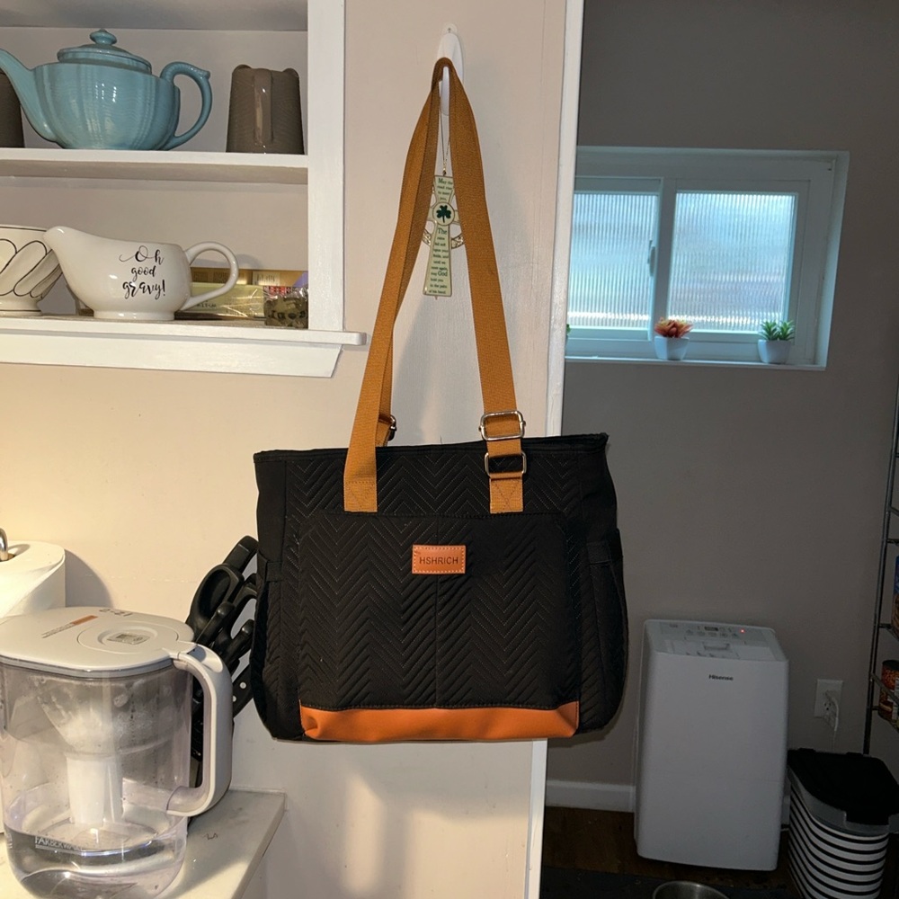 Black and Tan Women's Tote Bag-Fully insulated for lunches